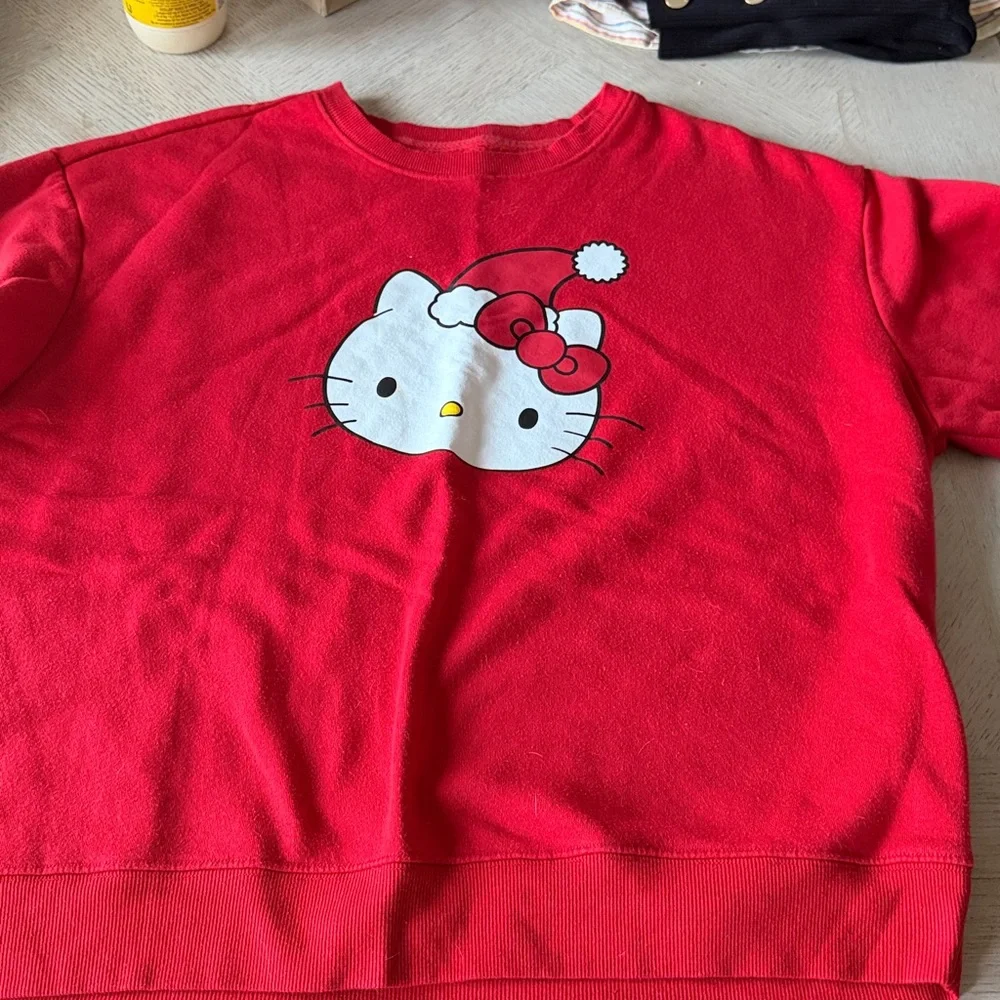 Sanrio Red Hello Kitty Apparel - Picture 2 of 4